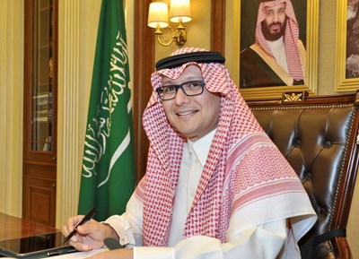 السفير السعودي لدى لبنان وليد البخاري يغادر بيروت عائداً إلى بلاده بشكلٍ عاجل، وذلك بعد أيام من تشكيل الحكومة في لبنان.
