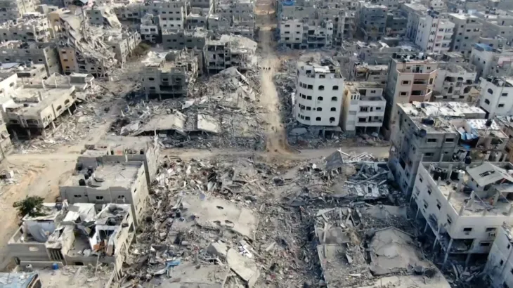 تزامناً مع عدوانه على مستشفى كمال عدوان.. الاحتلال يرتكب مجزرة في بيت لاهيا شمال القطاع