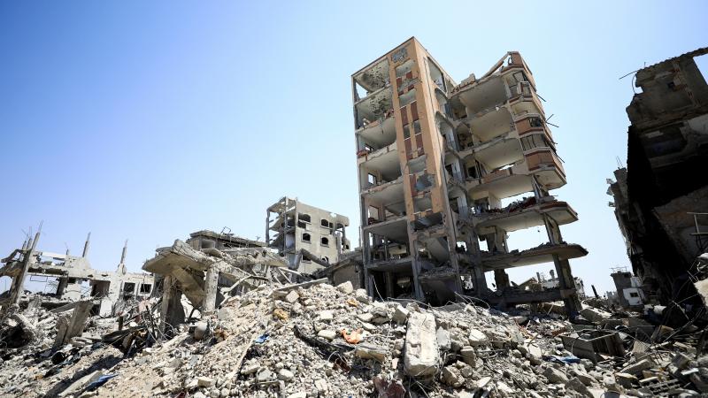 الدفاع المدني في غزة: الموت هو الخيار الوحيد أمام المصابين في القطاع المحاصر